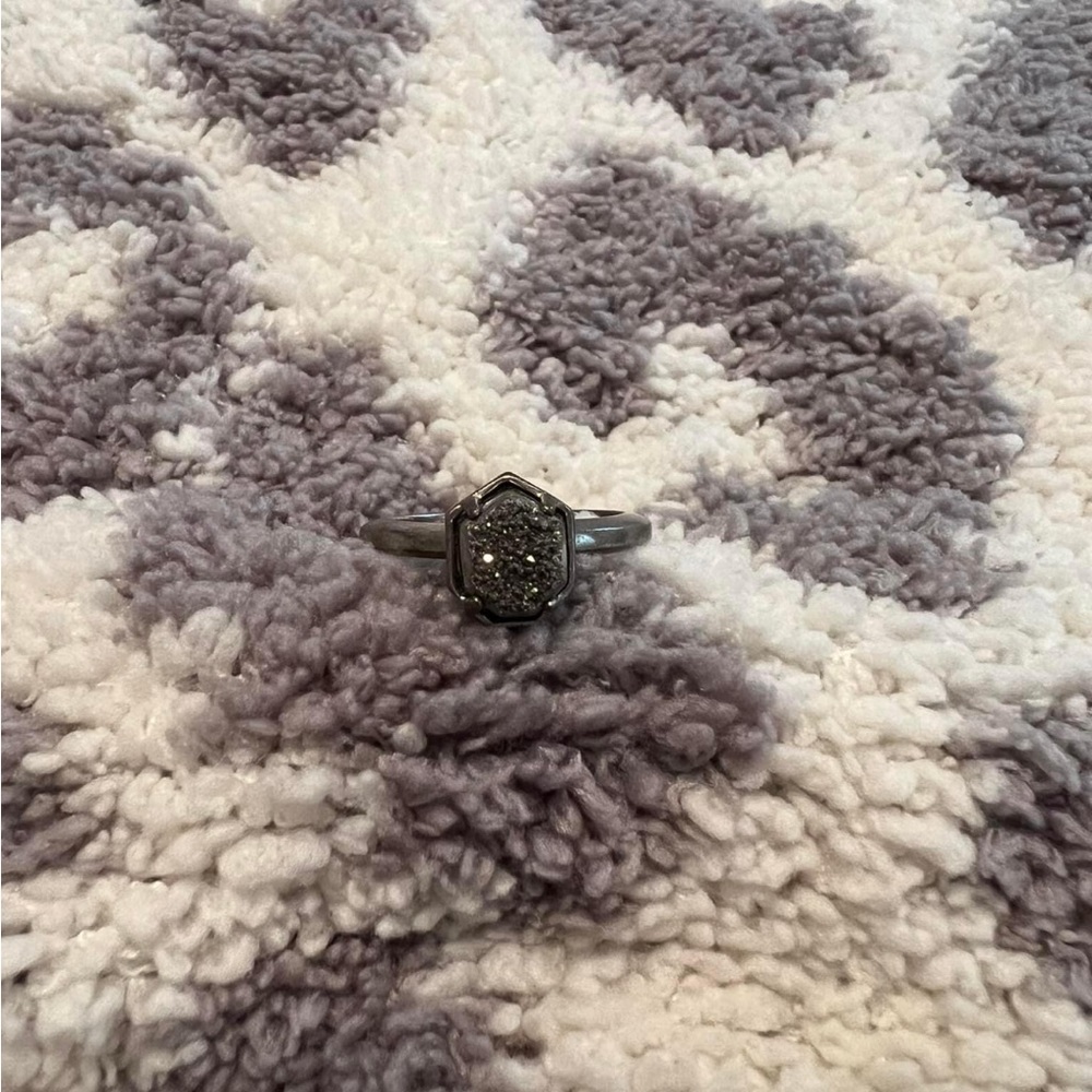 Kendra Scott Ring 7